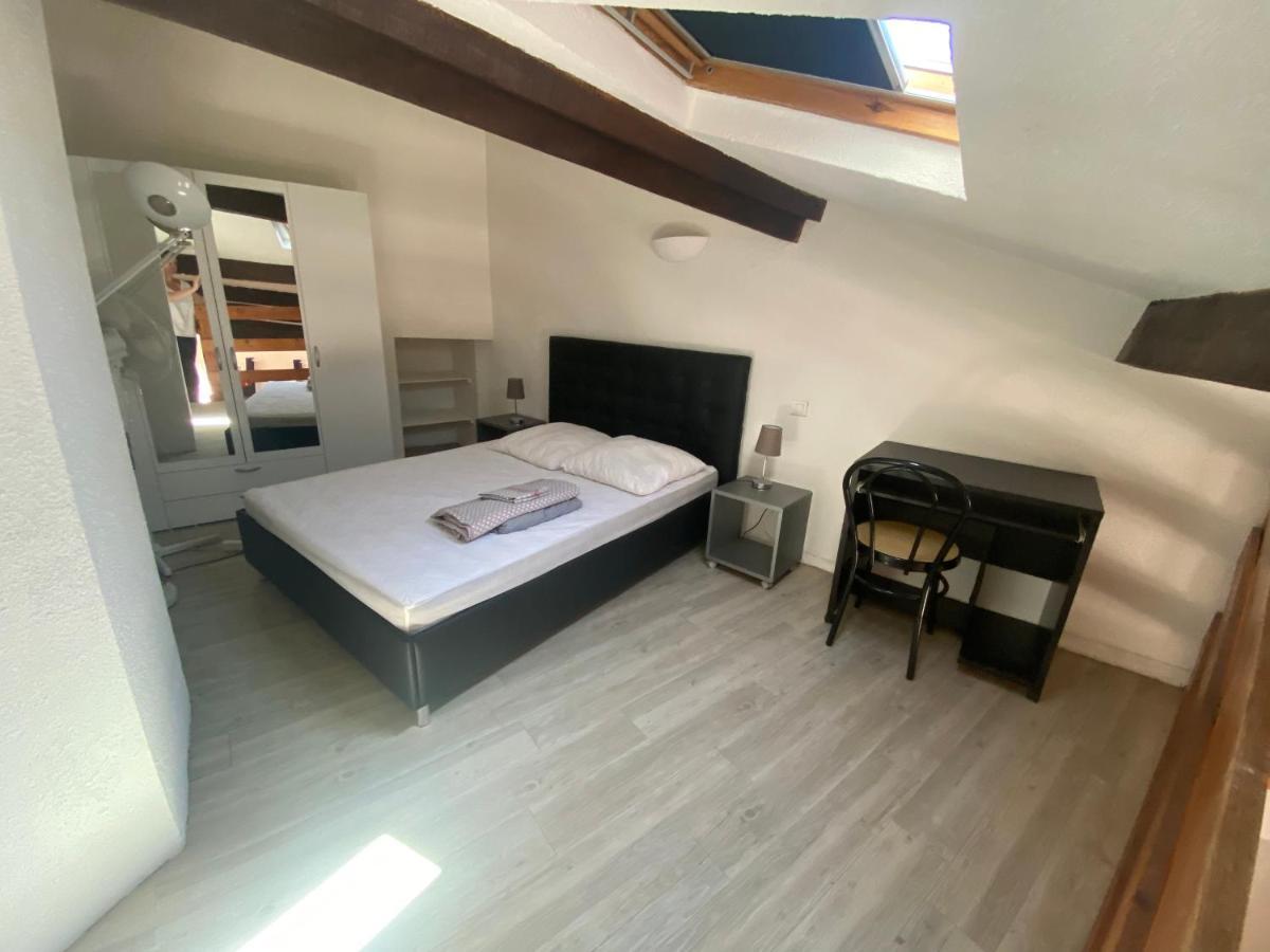 Le Cocon D'Avignon - T2 Duplex 40M2 - Centre Historique Intra Muros- Wifi Climatisation المظهر الخارجي الصورة